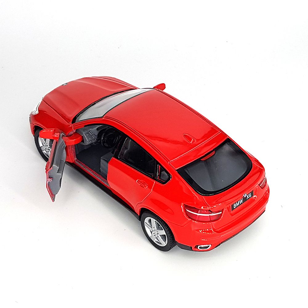 Метална кола BMW X6