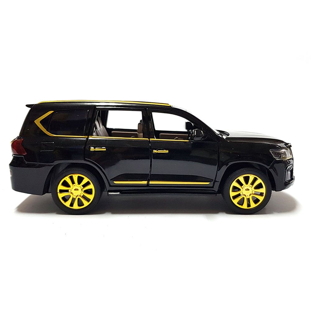 Метална кола, Лексус LX, 2021