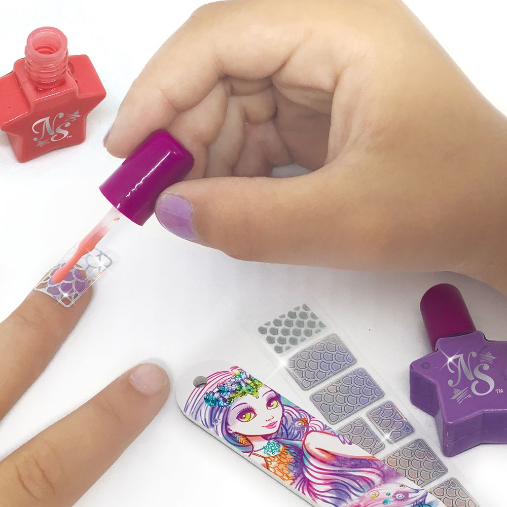 Подарък в буркан, Комплект за маникюр