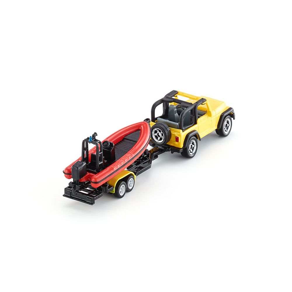 Jeep Wrangler тегли платформа с лодка