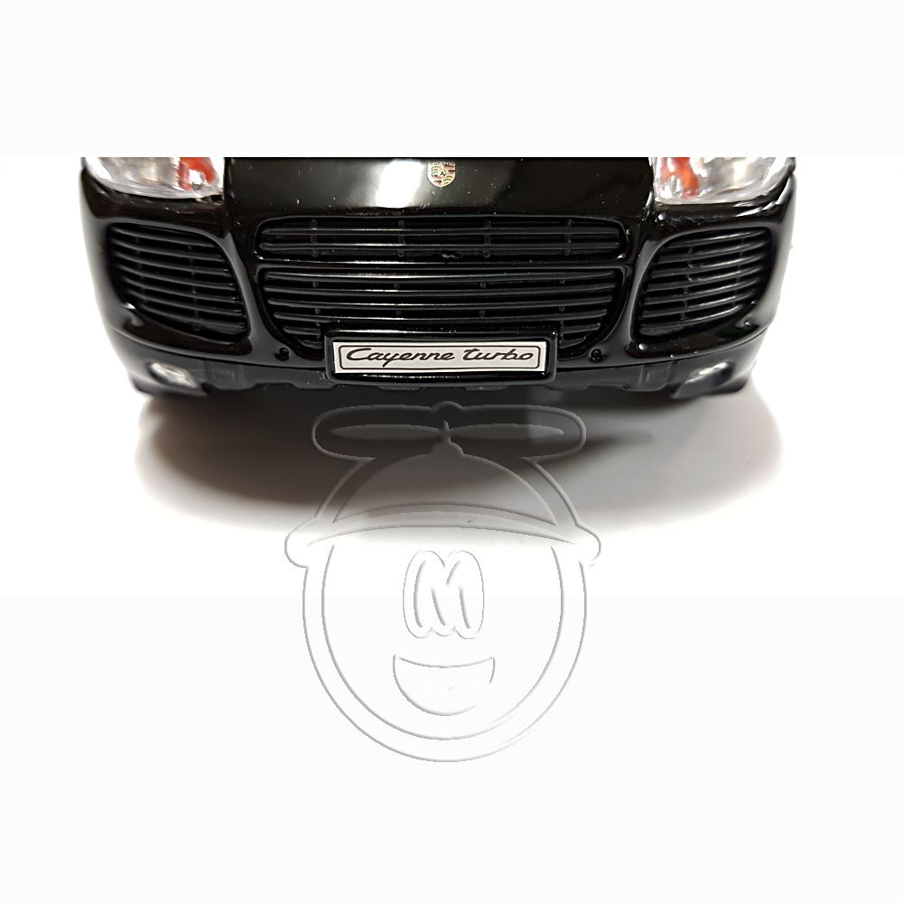 Метална кола, Porshe Cayenne Turbo 1:24