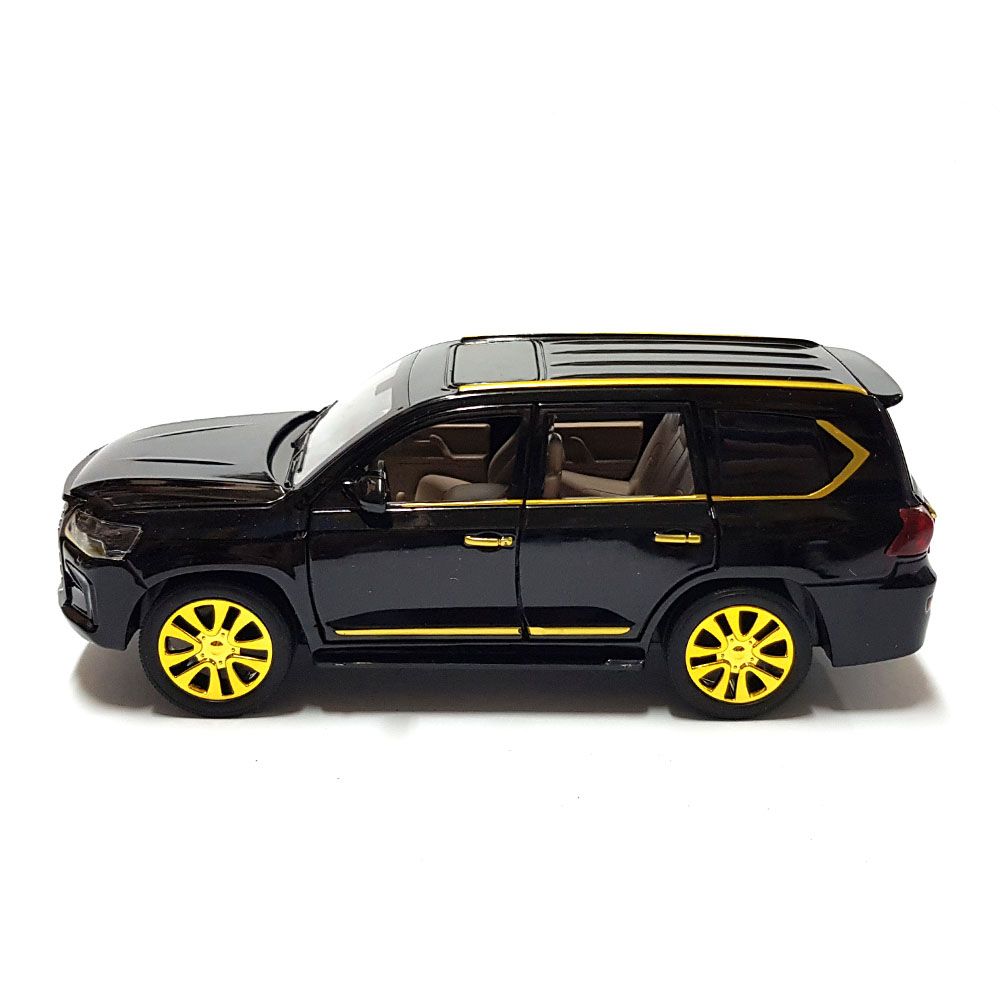 Метална кола, Лексус LX, 2021