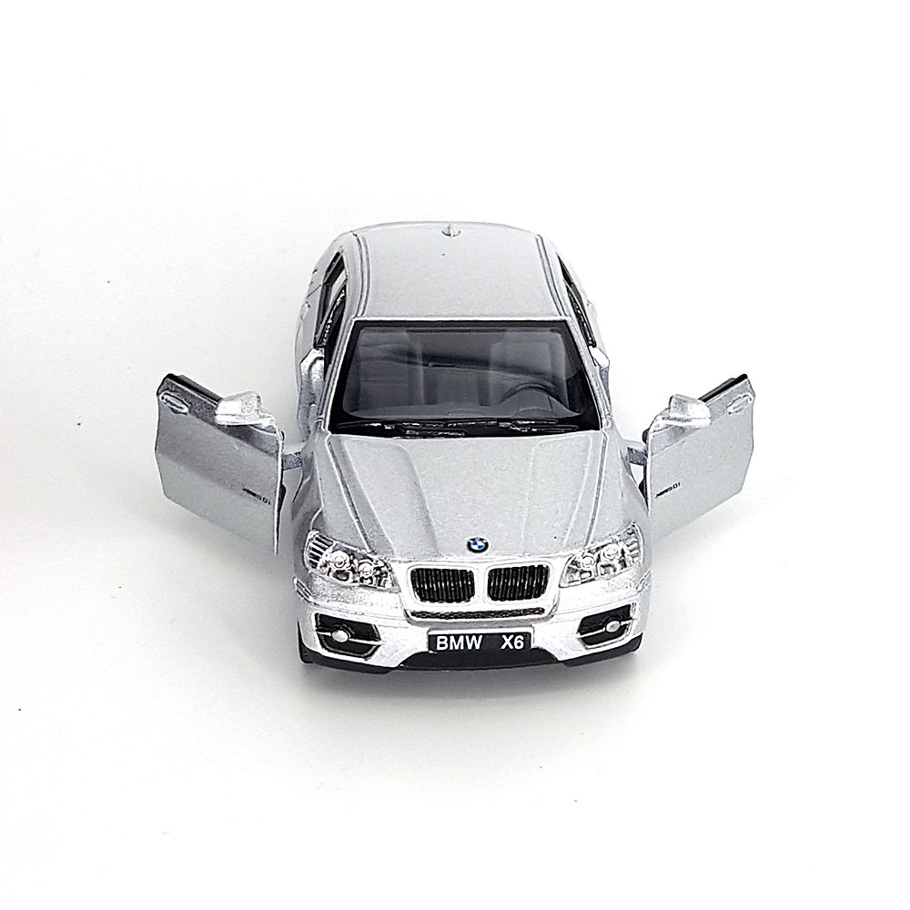 Метална кола BMW X6