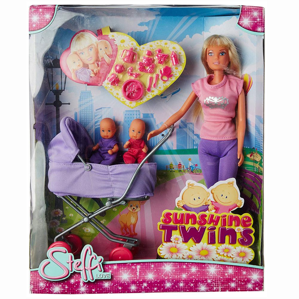 Кукла Стефи, с бебета на разходка