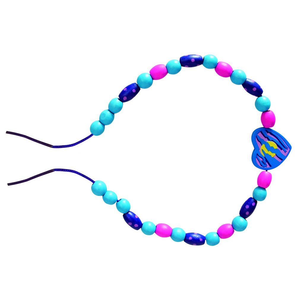 Мъниста в дървена кутия, Сърца