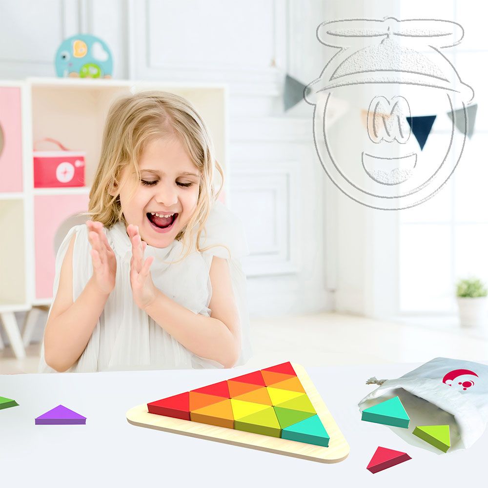 Дървена мозайка с триъгълници