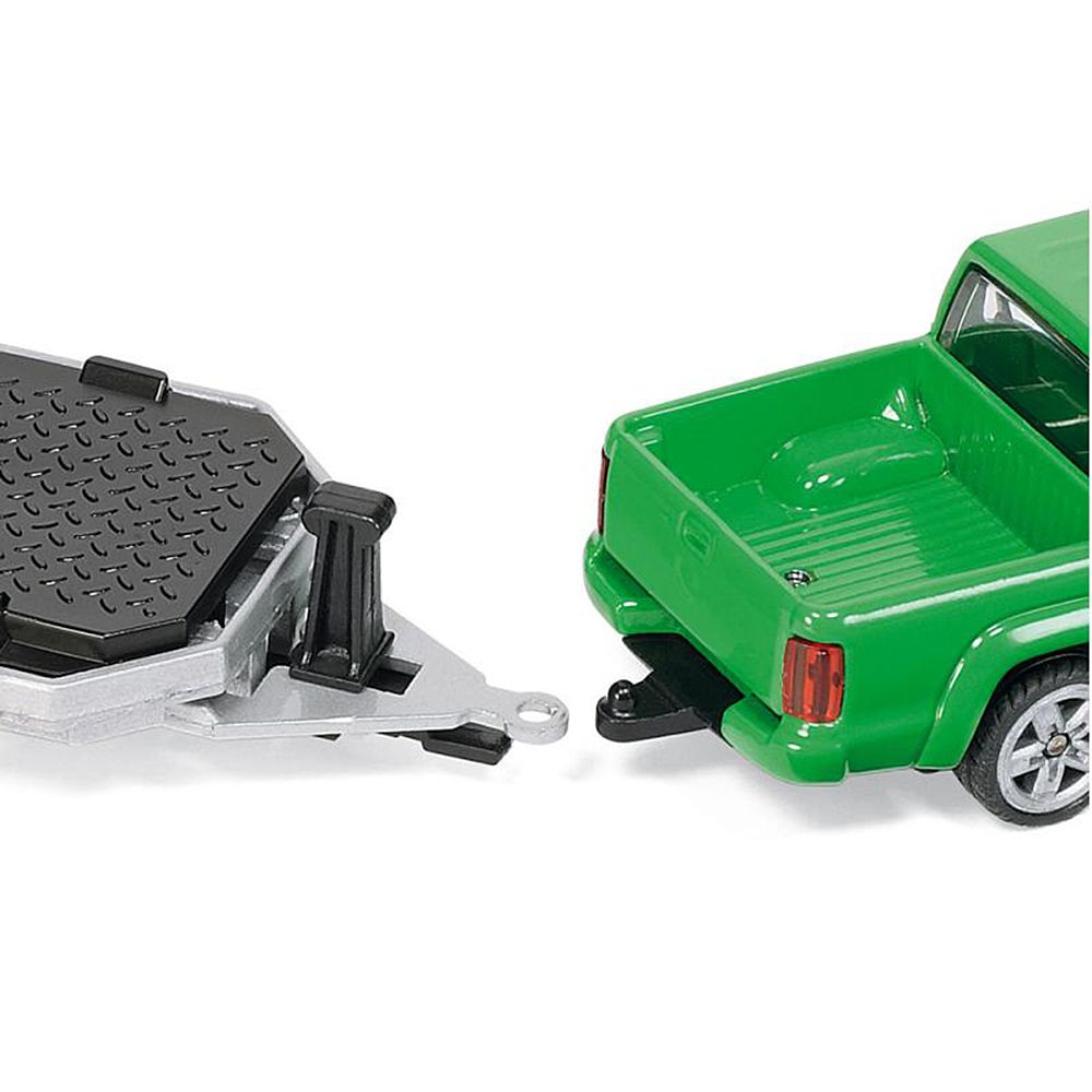 VW Amarok с ремарке натоварено с моторна шейна