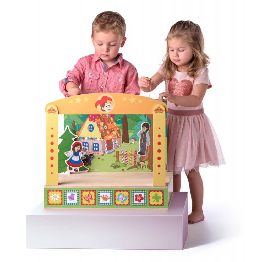 Дървен куклен театър, В света на приказките