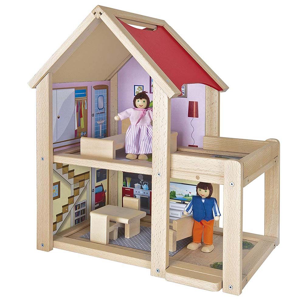 Дървена къща за игра, с две кукли