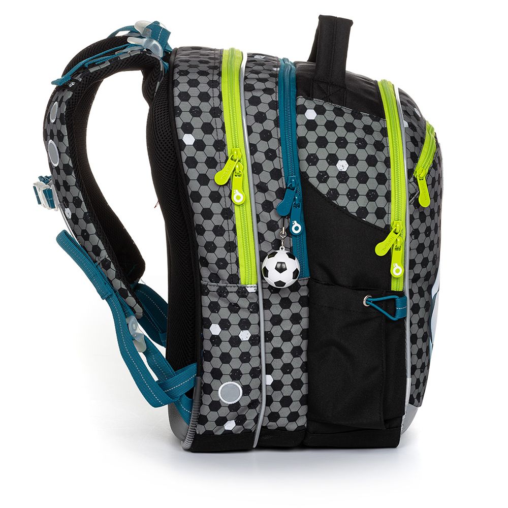 Анатомична ученическа раница, Малкият футболист