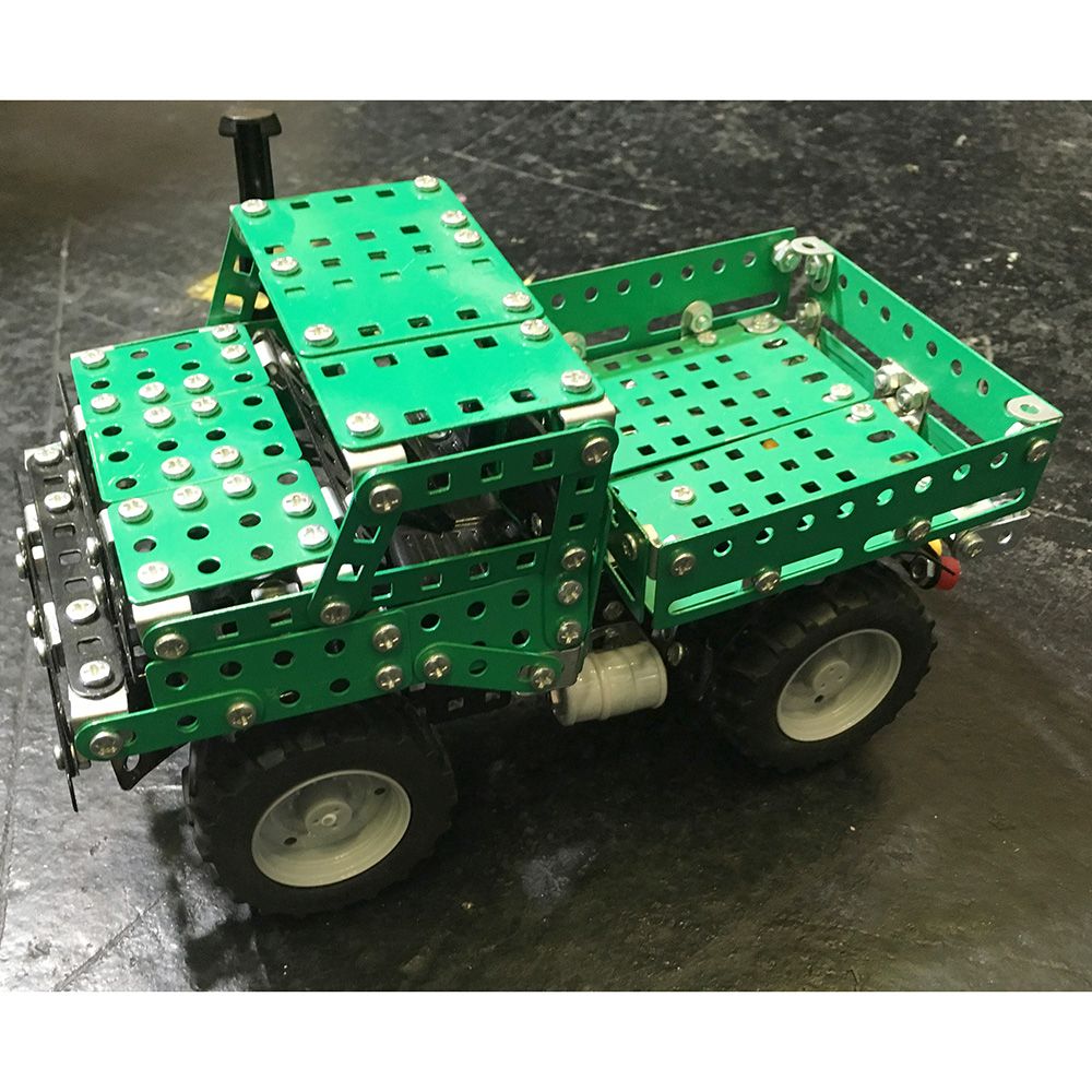 Метален конструктор, Камион MERCEDES BENZ UNIMOG