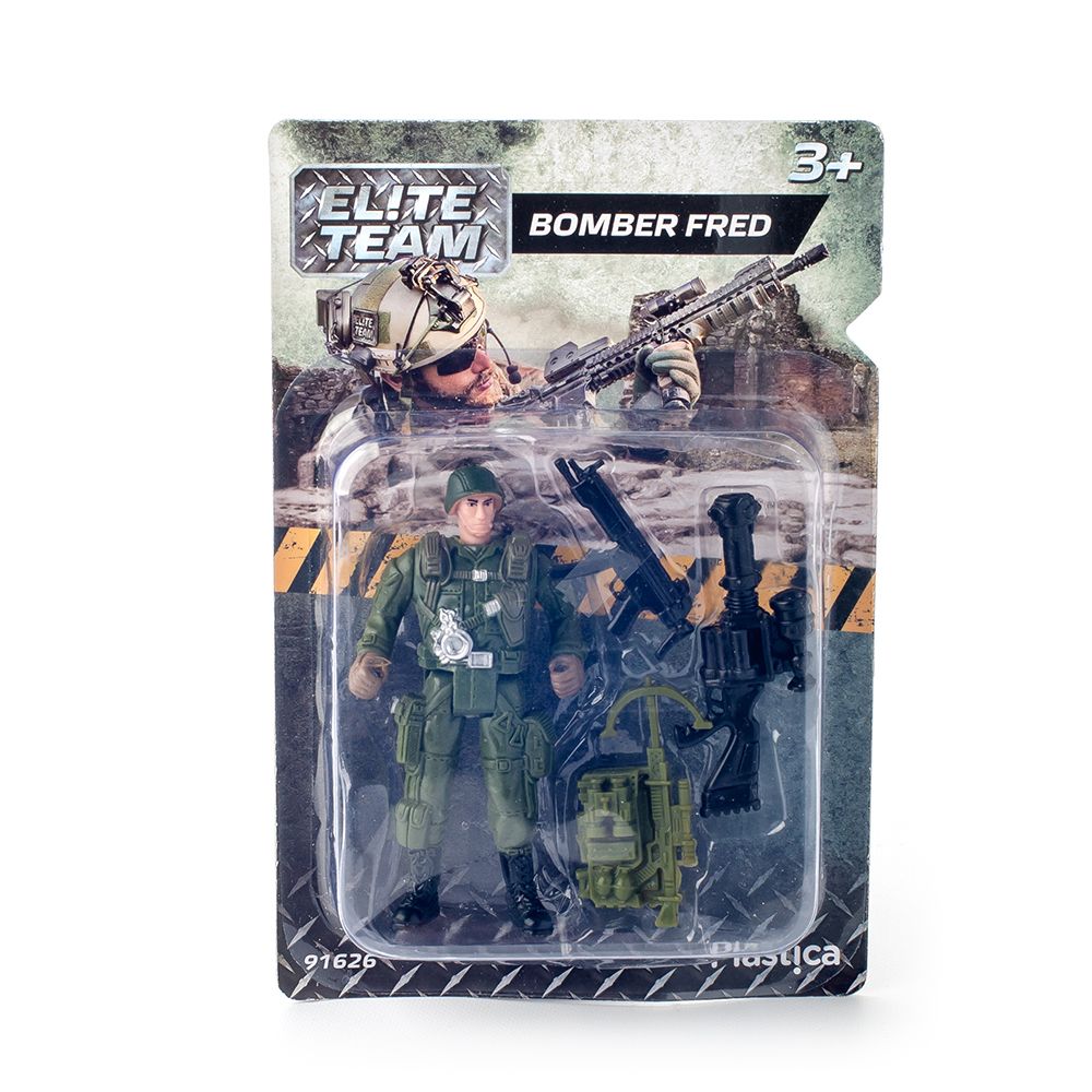 Войник Фред с белезници