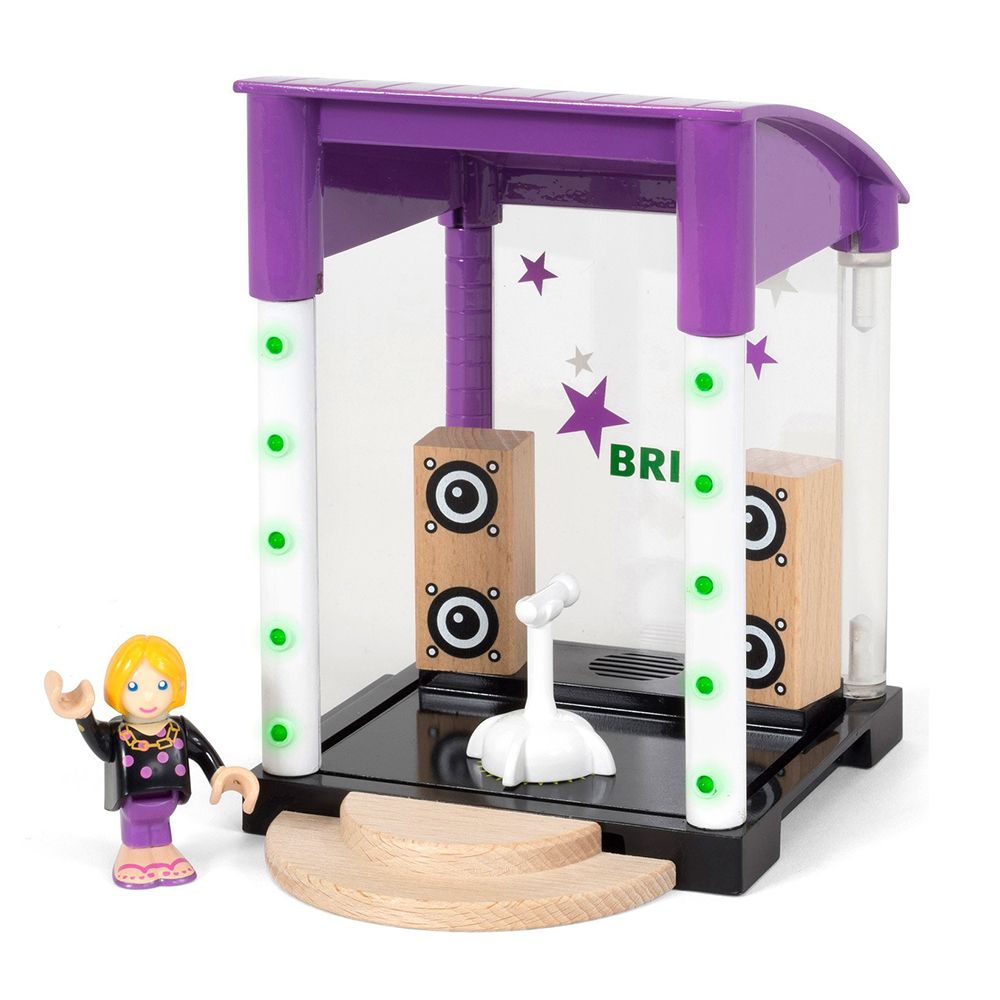 BRIO, Музикална сцена