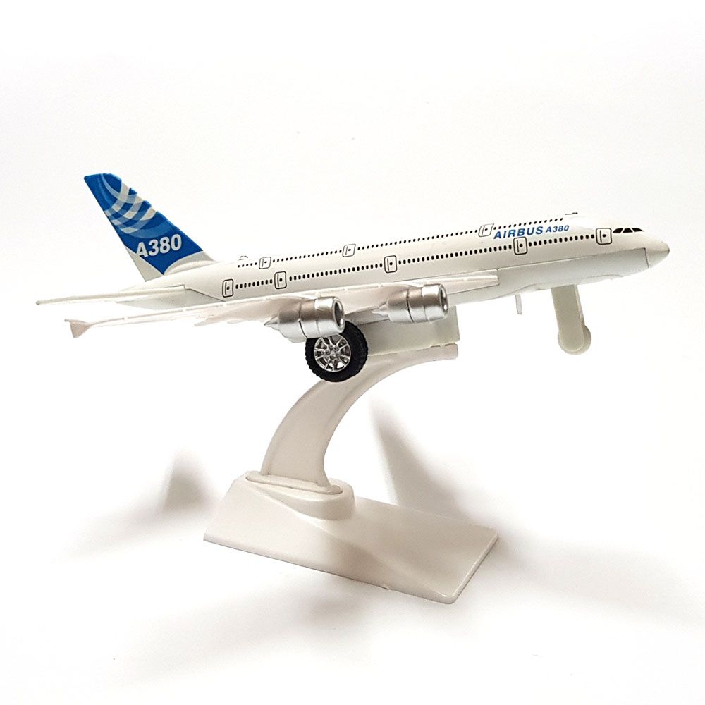 Метален самолет AIRBUS A380