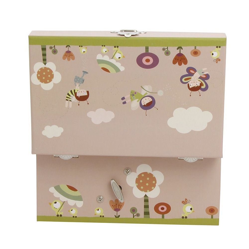 Голяма музикална кутия Нинон в градината