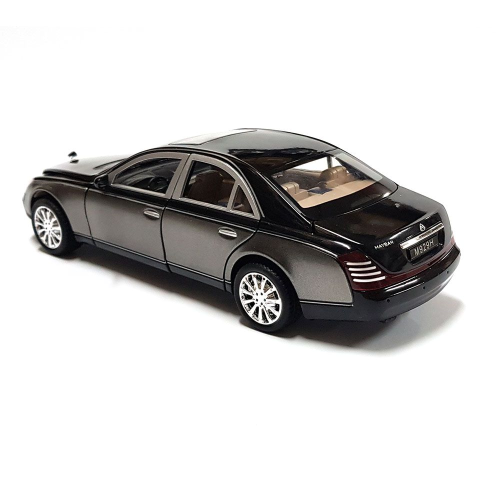 Метална кола, Мерцедес Бенц Майбах