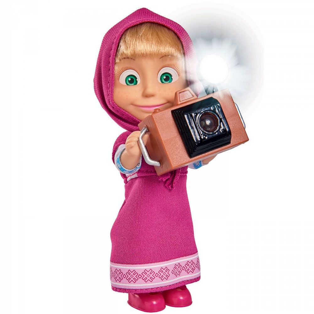 Маша - фотограф, Маша и Мечокът