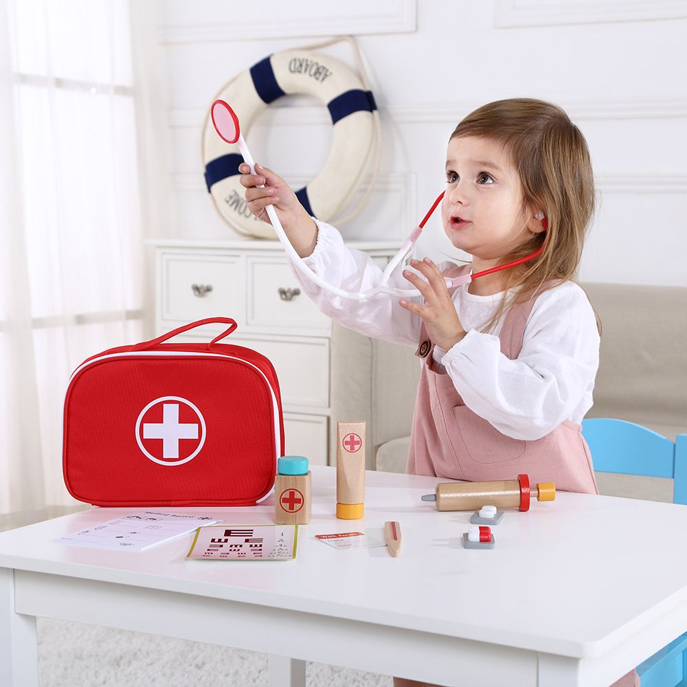 Докторски комплект, Малкият доктор