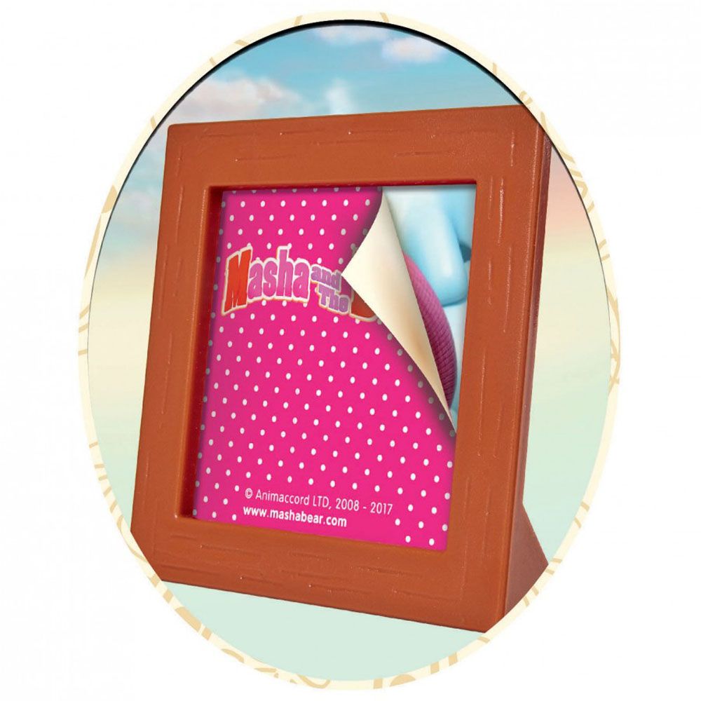 Маша - фотограф, Маша и Мечокът