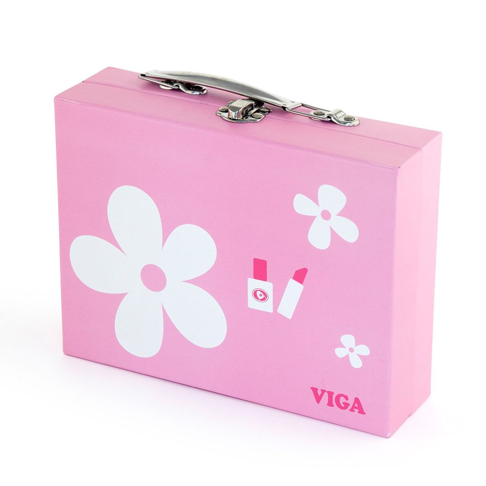 Куфарче с козметични принадлежности