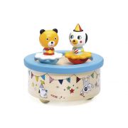 Дървена кръгла музикална кутия, Приятели