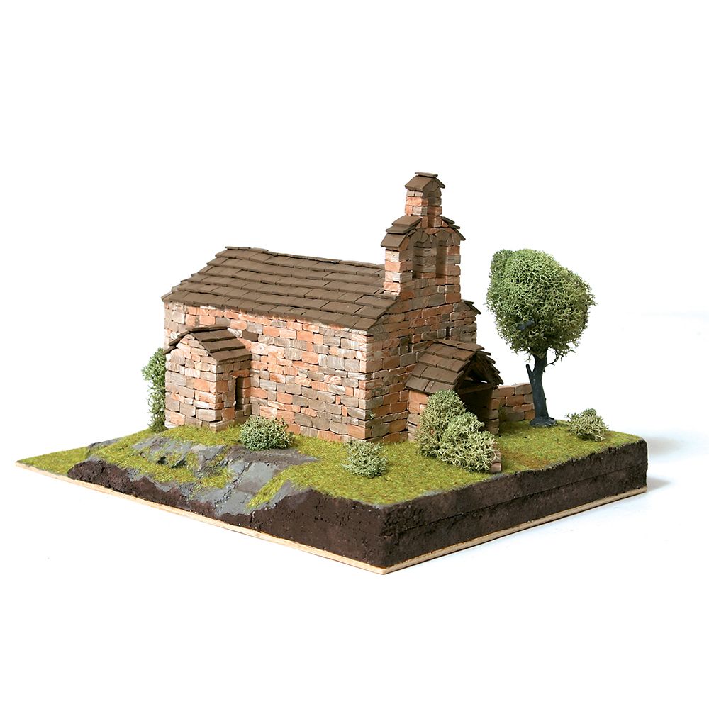 Domus kits, Романика 5, Църква Sta. Maria de Cardet