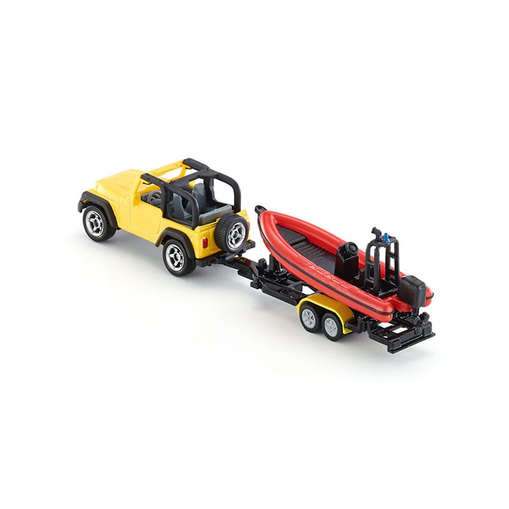 Jeep Wrangler тегли платформа с лодка