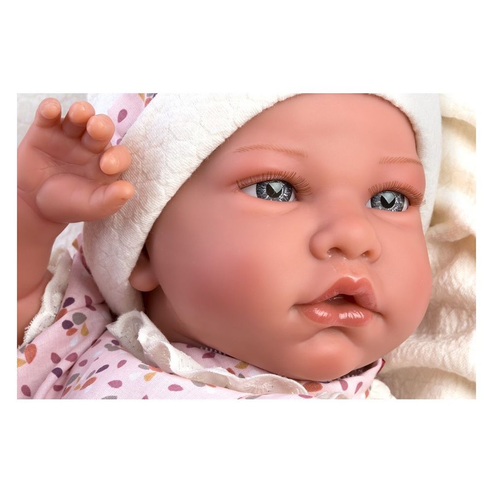 Кукла бебе, Урсула