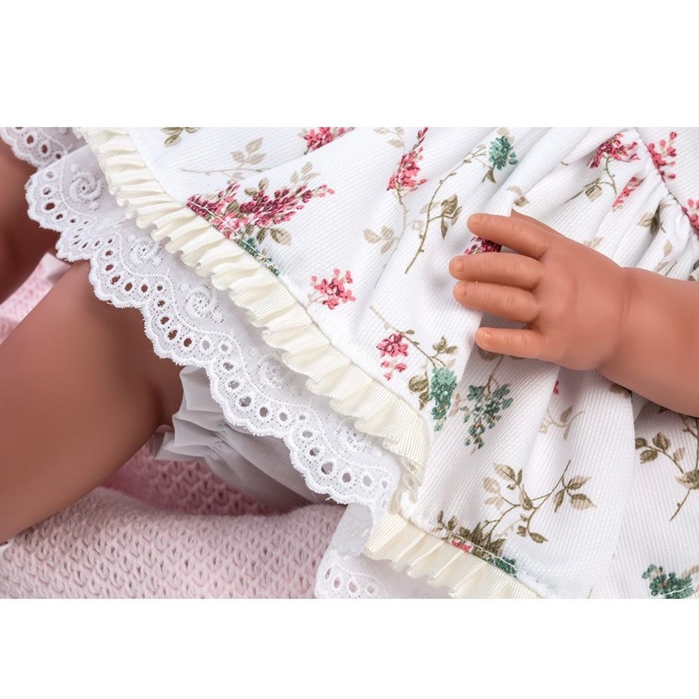 Кукла-бебе, Оливия