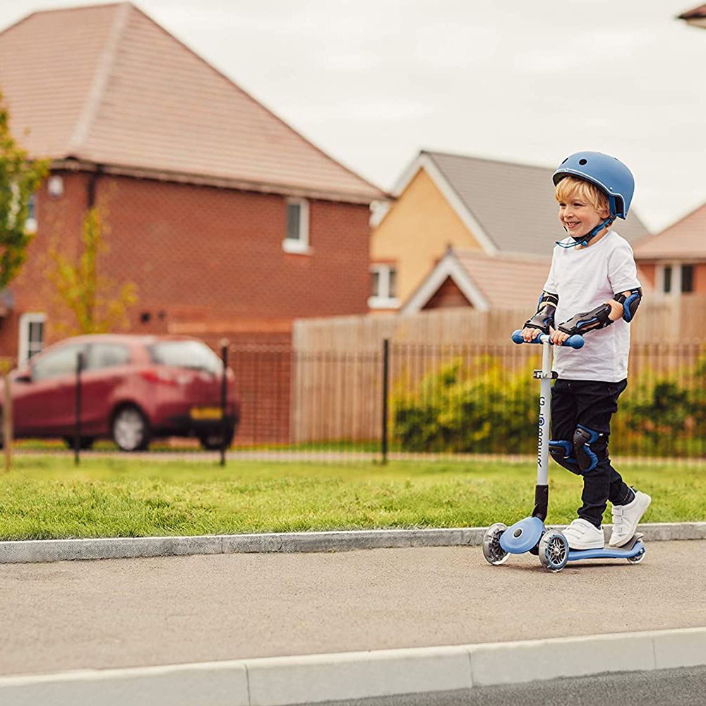Тротинетка за деца, сгъваема със светещи гуми