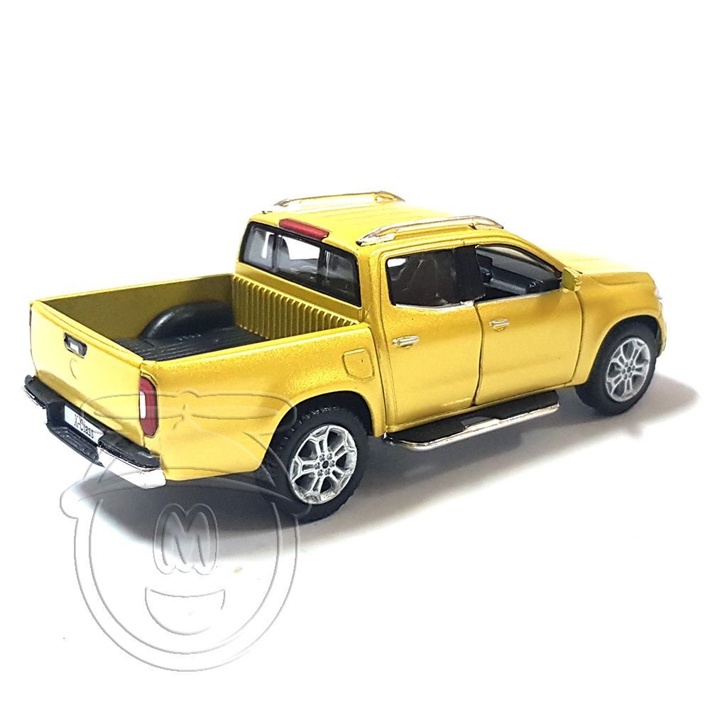 Метална кола, Mercedes BenzX-Class