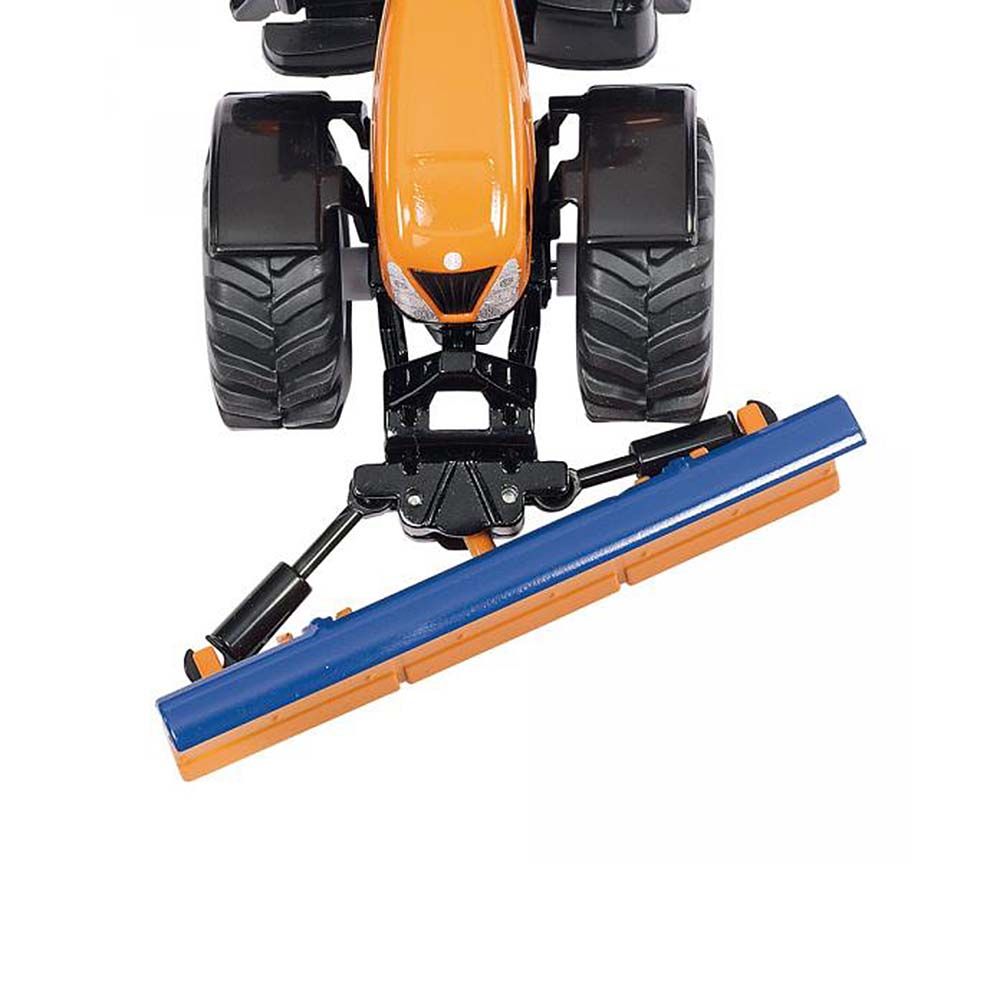 Трактор New Holland снегорин с разпръсквачка за сол