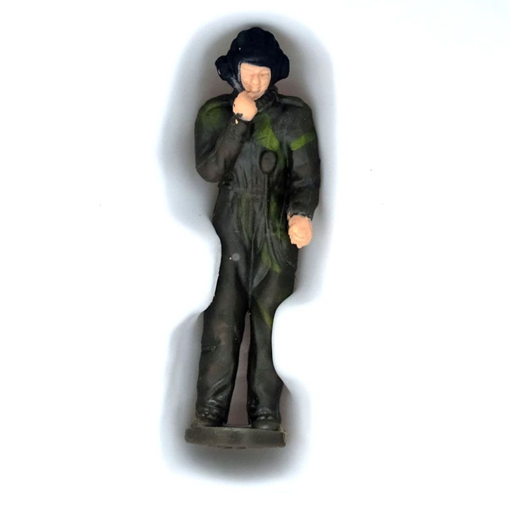 Тир транспортьор MAN TG-A, натоварен с танк