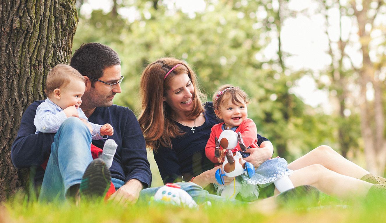 5 играчки, които правят времето навън с детето безценно