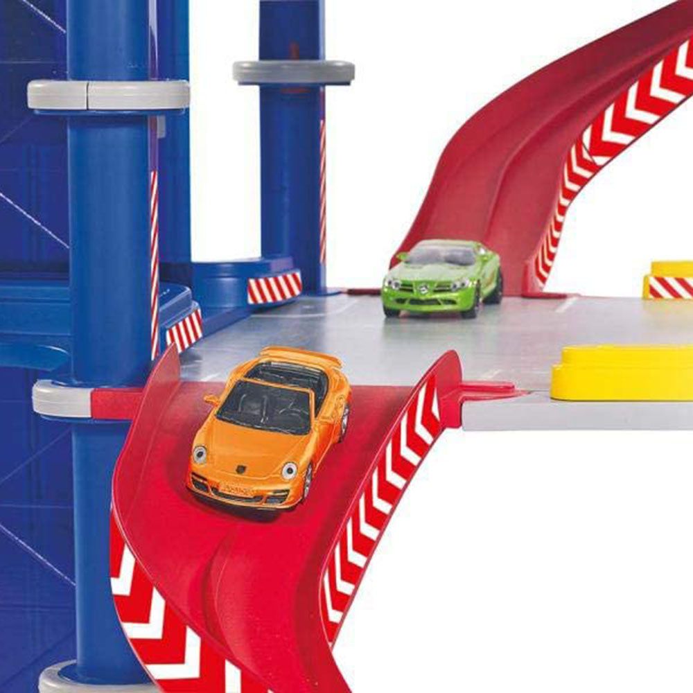 Паркинг на три нива