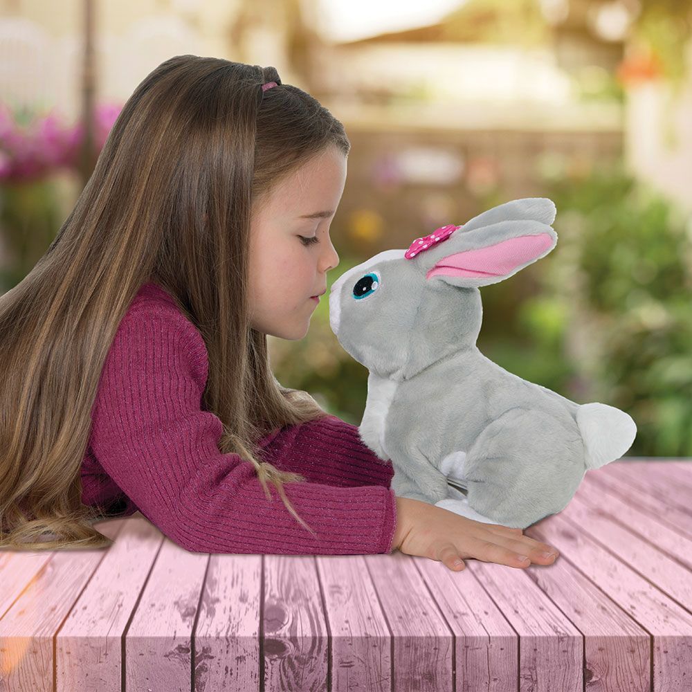 Интерактивно зайче Бетси