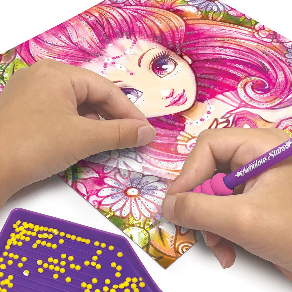 Kартини с блестящи камъни, Хазелия и Петулия