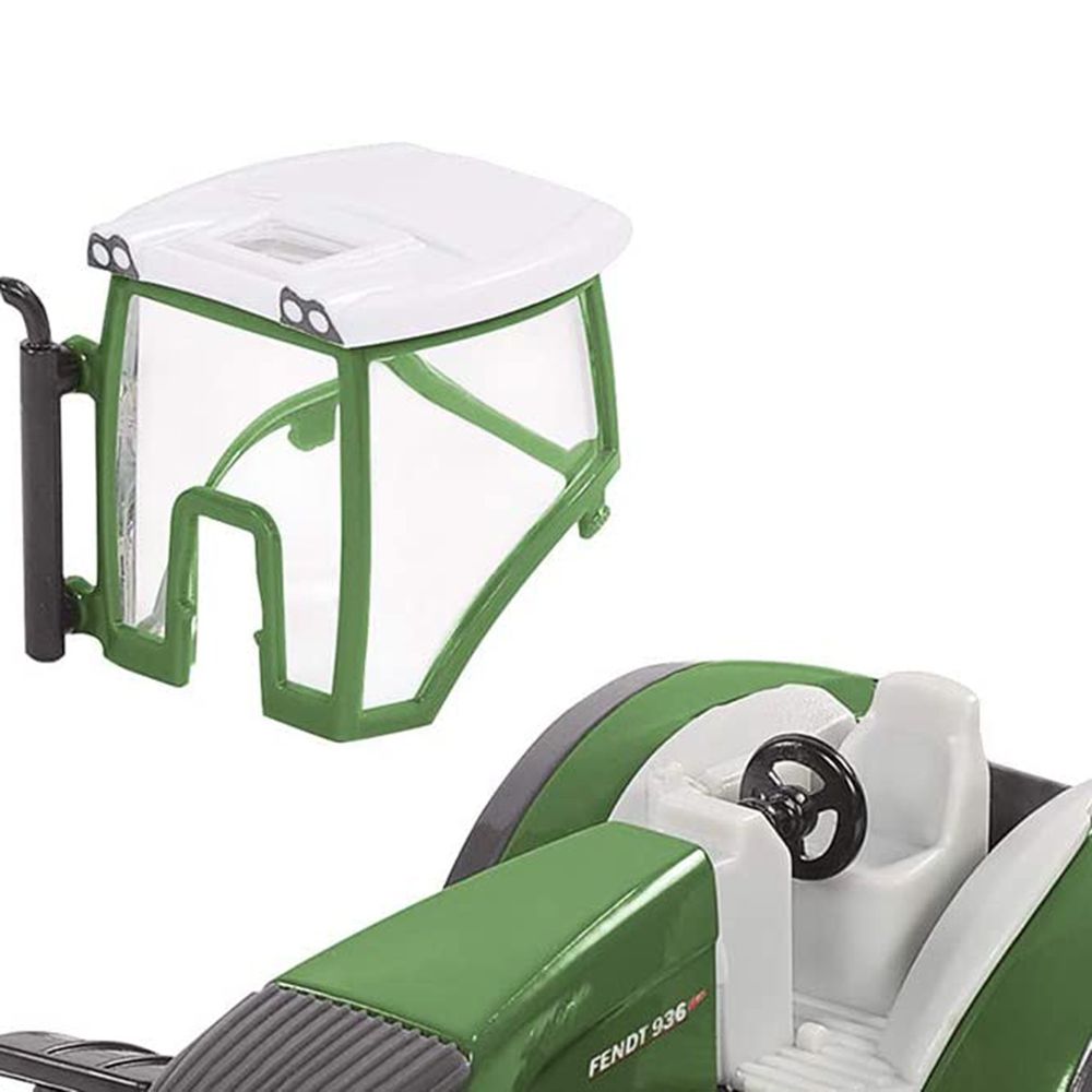 Трактор с ремарке Fendt